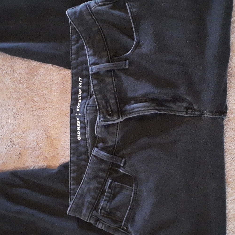 2 pair of skinny jeans